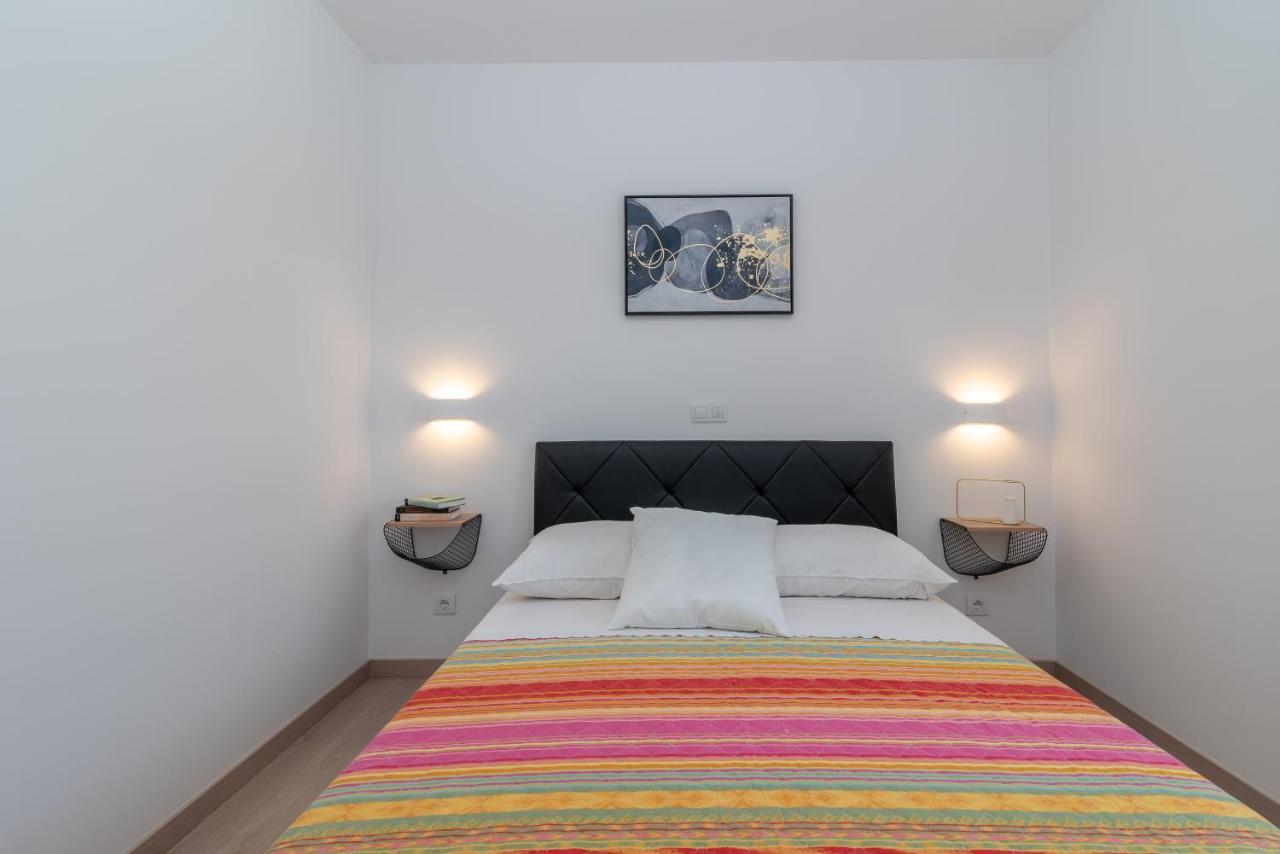 Apartman Lotos Apartamento Trogir Exterior foto