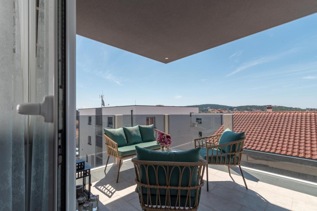 Apartman Lotos Apartamento Trogir Exterior foto